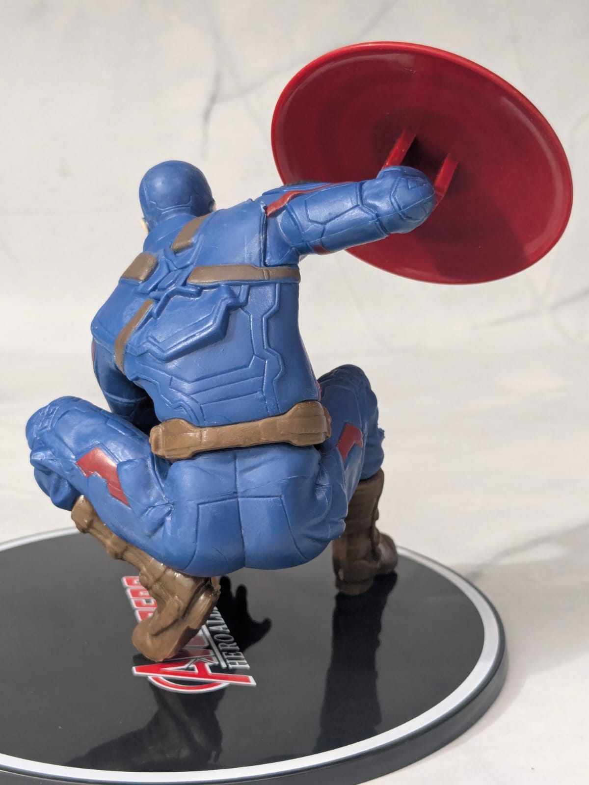 11 cm Avengers Captain America Action Figure, Superheroes Collectible Toy, PVC Statue with Base, Ideal Gift for Cap. America Fans