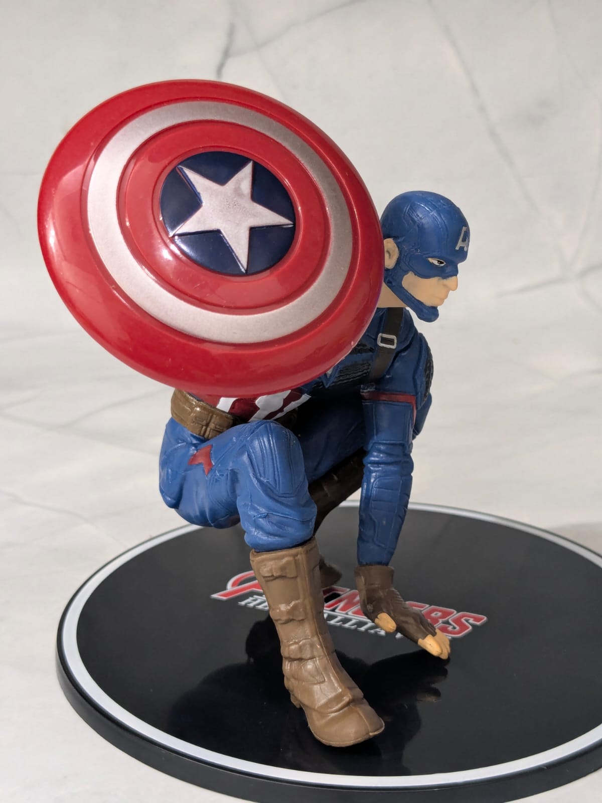 11 cm Avengers Captain America Action Figure, Superheroes Collectible Toy, PVC Statue with Base, Ideal Gift for Cap. America Fans