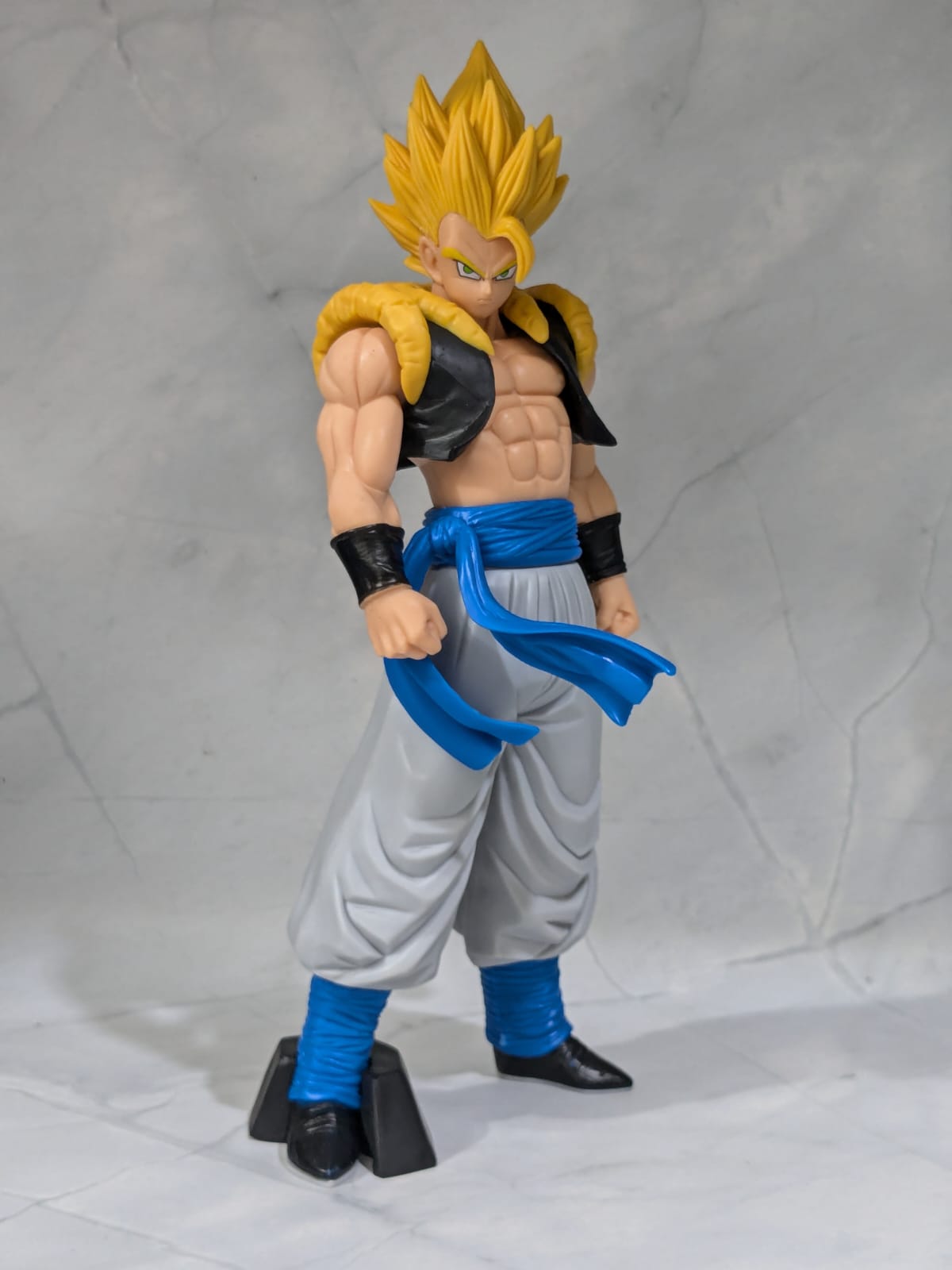 30 cm Dragon Ball Z Gogeta Super Saiyan - Yellow Hair, Giant Action Figure, PVC Anime Collectible, Ideal Gift for DBZ Fans