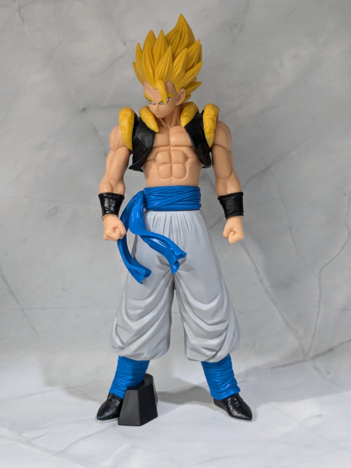 30 cm Dragon Ball Z Gogeta Super Saiyan - Yellow Hair, Giant Action Figure, PVC Anime Collectible, Ideal Gift for DBZ Fans