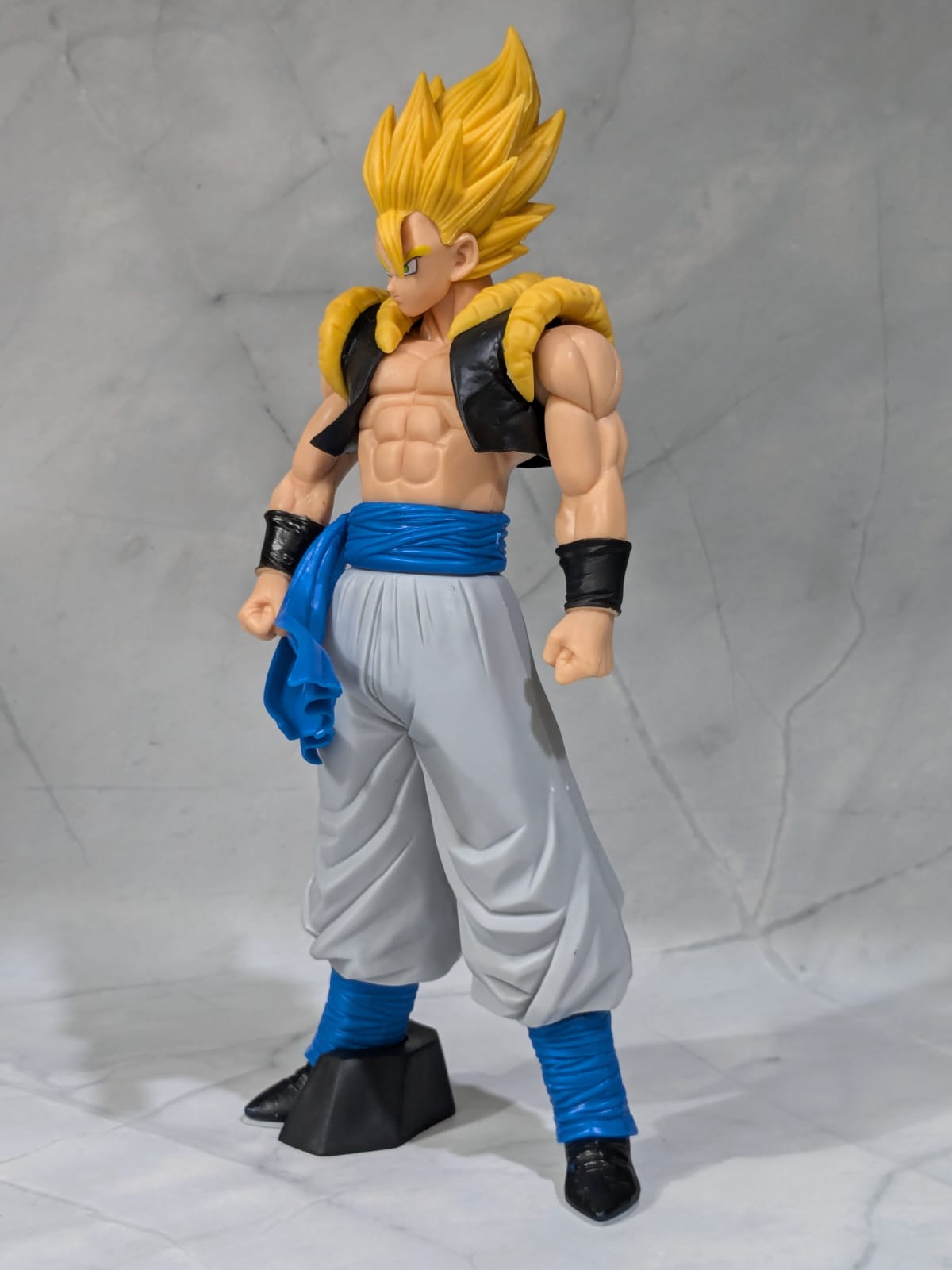 30 cm Dragon Ball Z Gogeta Super Saiyan - Yellow Hair, Giant Action Figure, PVC Anime Collectible, Ideal Gift for DBZ Fans