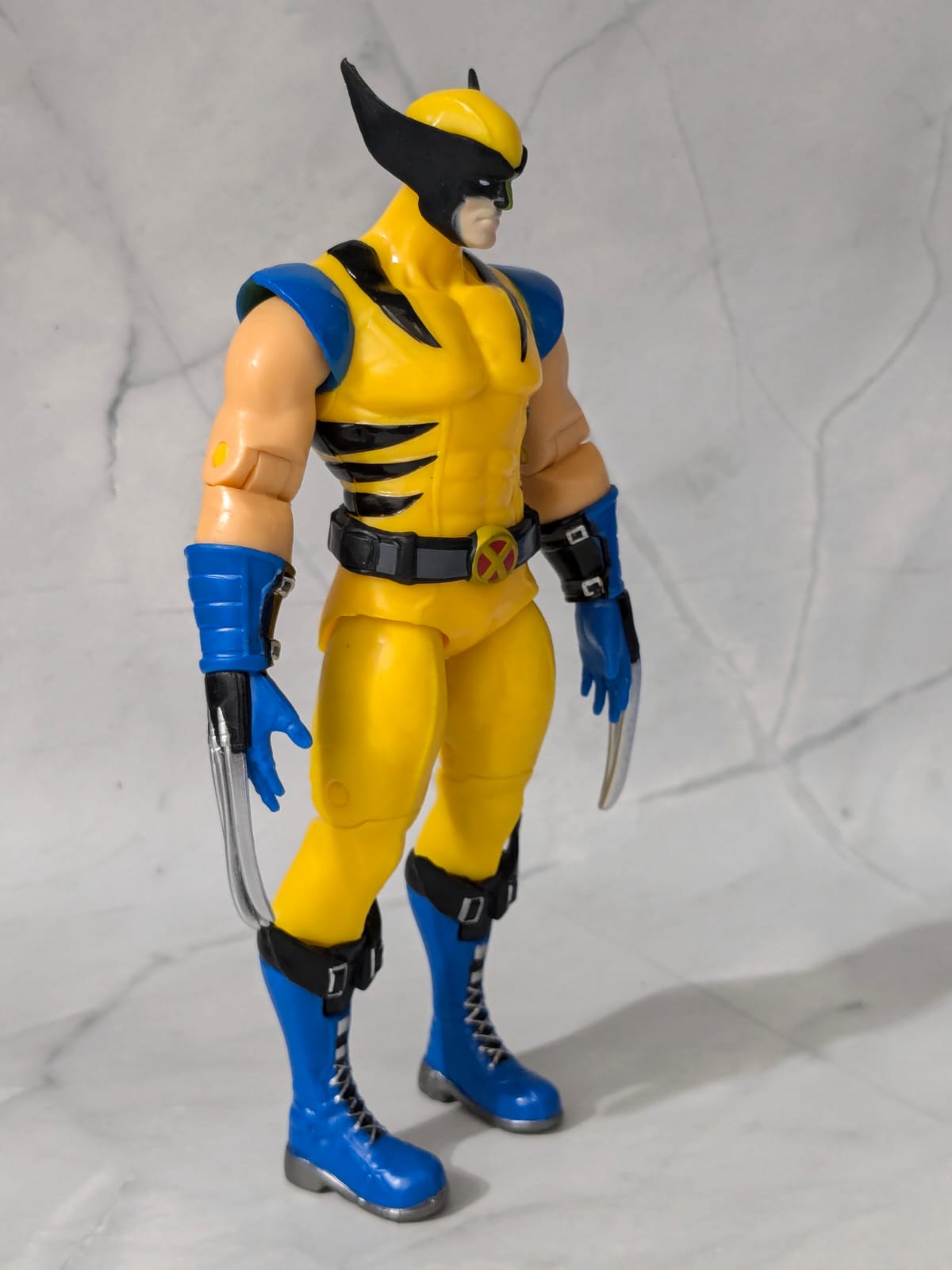 18 cm Super Hero Wolverine Action Figure, Classic X-Men, Movable Arm & Leg Joints, PVC Anime Collectible, Ideal Gift for Wolverine Fans