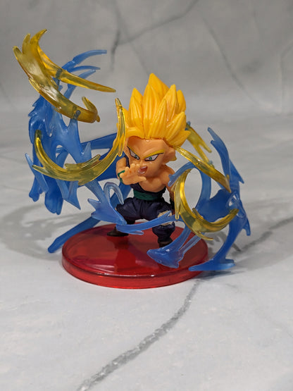 Dragon BallZ SSJ Gohan (7 cm), Super World Collectable Figure, Energy Effect Action Figure with cute Display Stand, Best Gift for DBZ Lovers