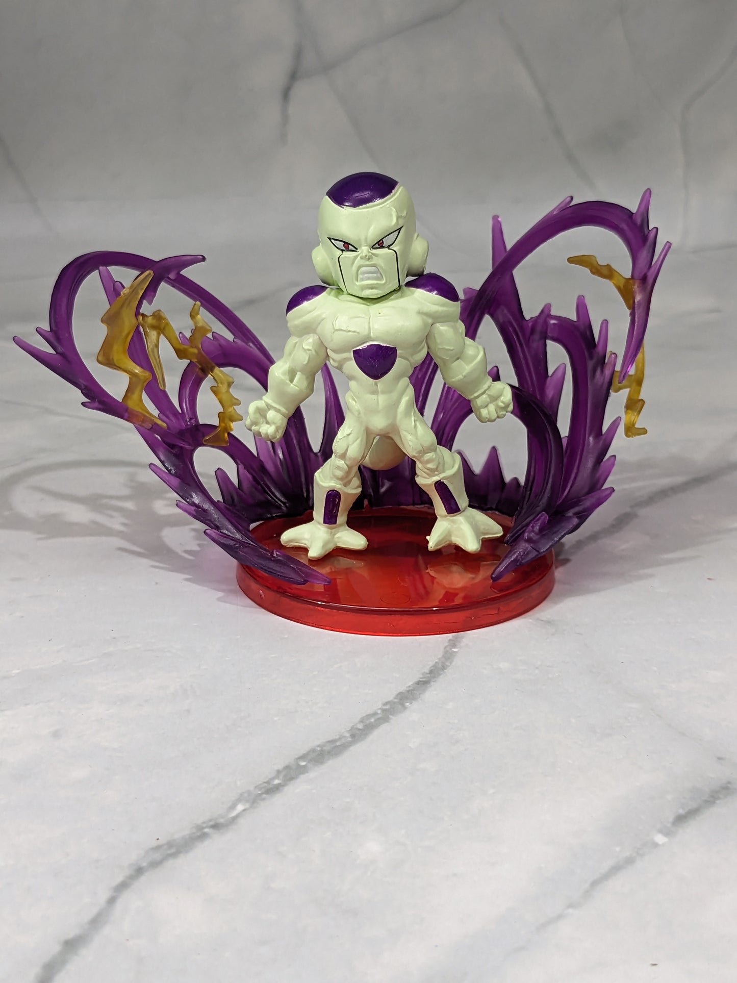 Dragon BallZ FRIEZA Action Figure (7 cm x11 cm), Energy Effect Q Version, Fighting Pose Anime with Cute Display Stand, Best Collectible for DBZ Lovers