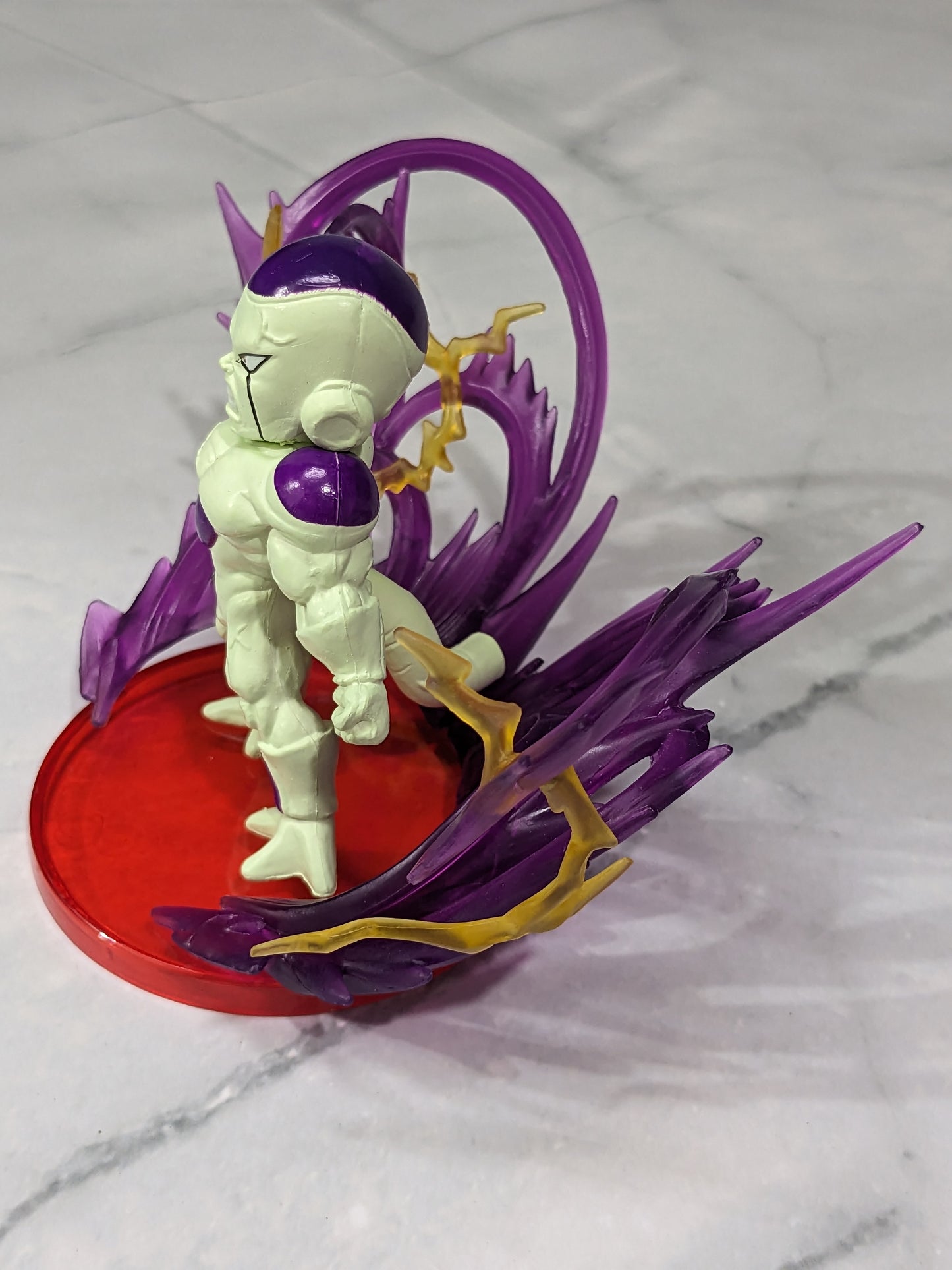 Dragon BallZ FRIEZA Action Figure (7 cm x11 cm), Energy Effect Q Version, Fighting Pose Anime with Cute Display Stand, Best Collectible for DBZ Lovers